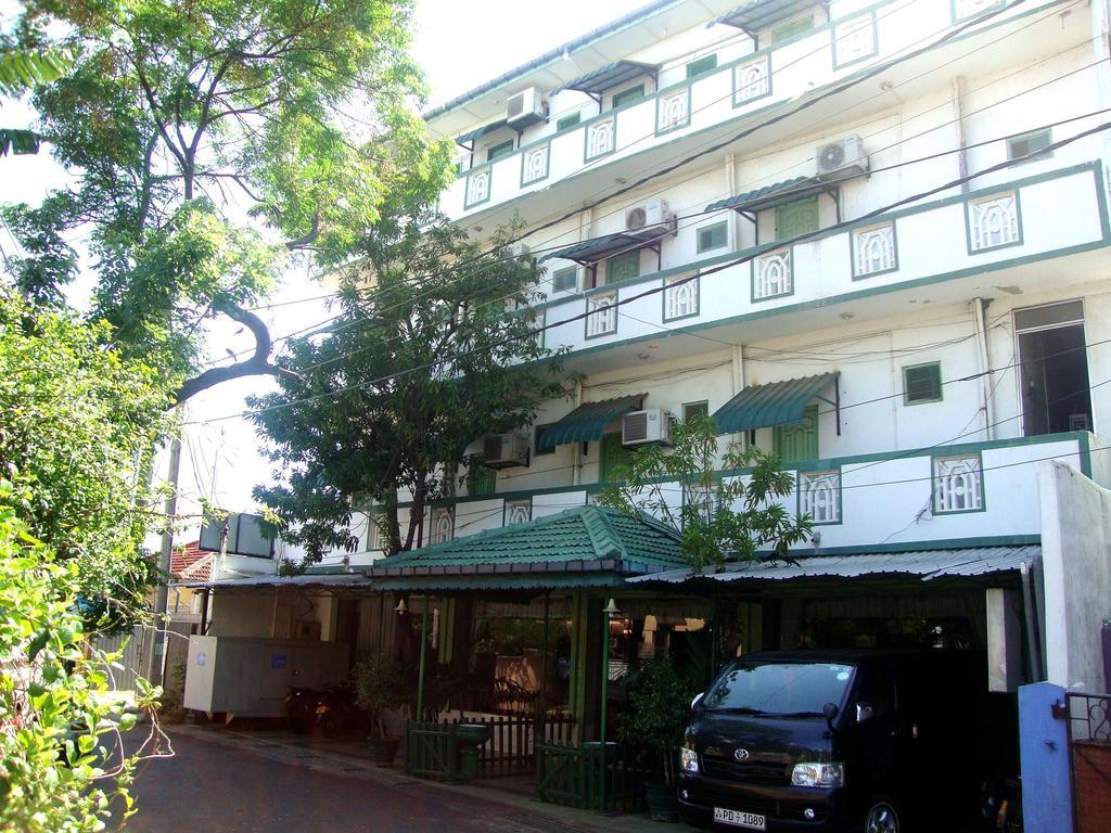 Green Park Beach Hotel تريكونامالاي المظهر الخارجي الصورة