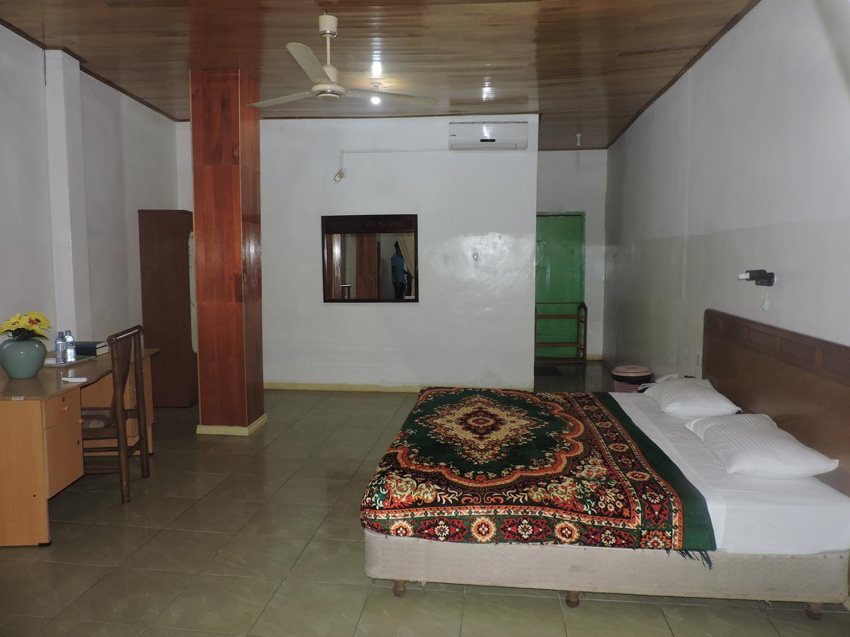 Green Park Beach Hotel تريكونامالاي المظهر الخارجي الصورة