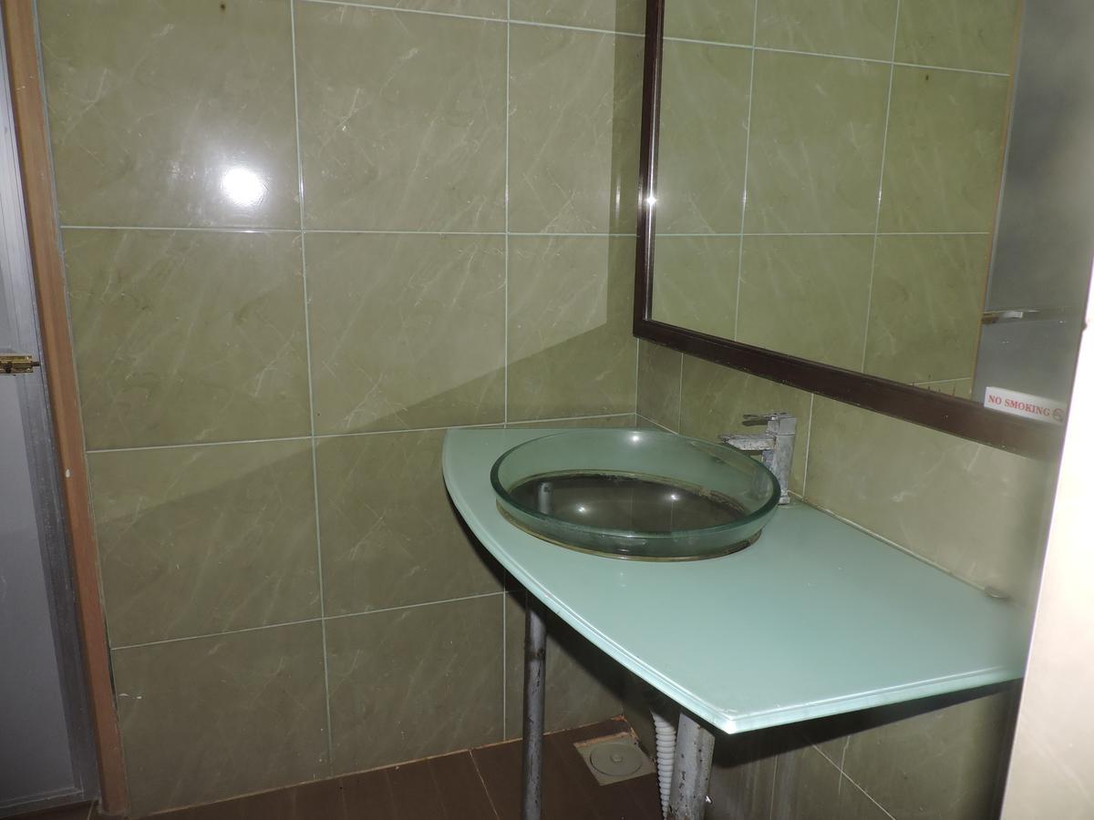 Green Park Beach Hotel تريكونامالاي المظهر الخارجي الصورة