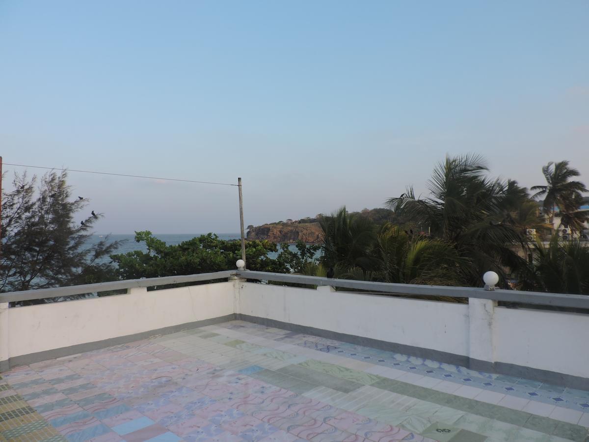 Green Park Beach Hotel تريكونامالاي المظهر الخارجي الصورة